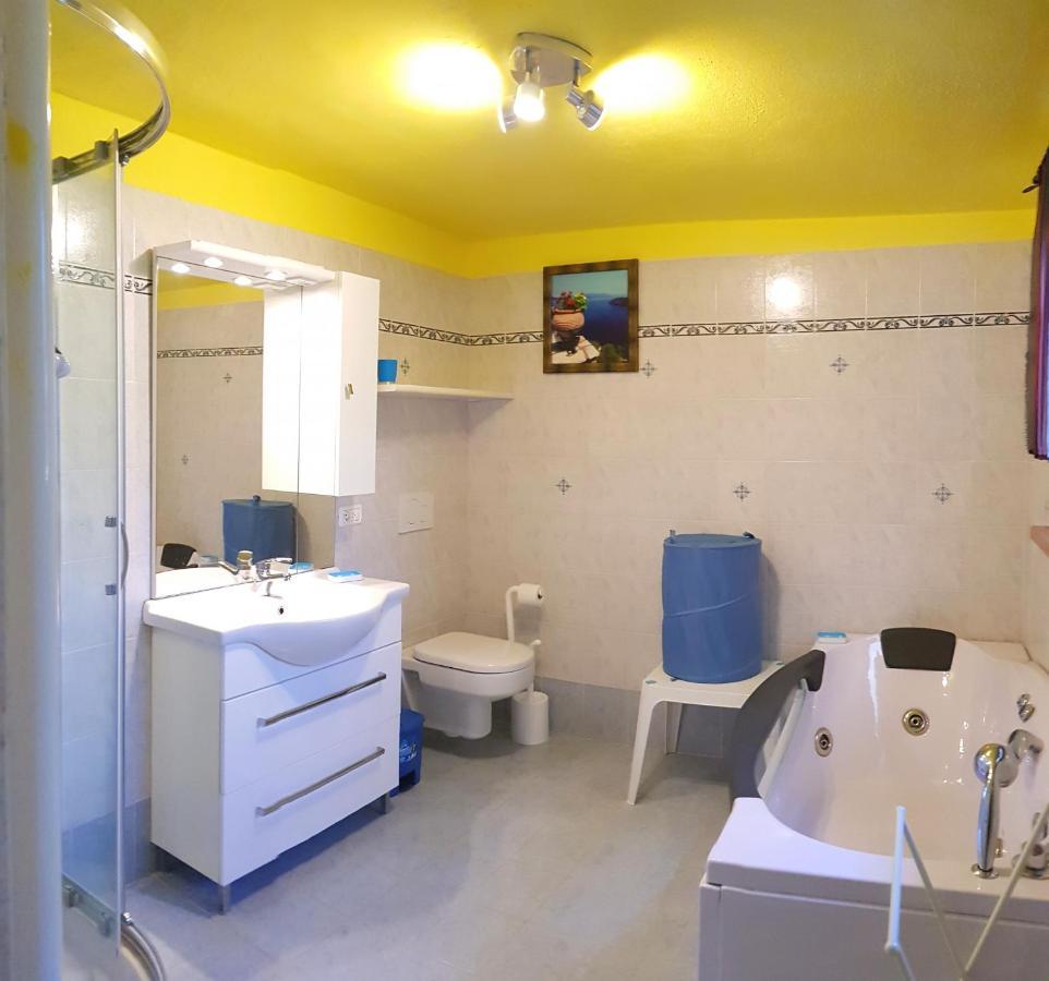 Tremosine Country House Casa Marisa Garden And Lake View By Garda Domus Mea מראה חיצוני תמונה