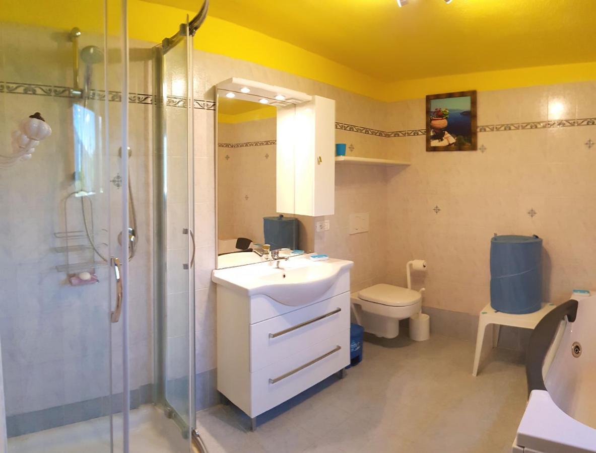 Tremosine Country House Casa Marisa Garden And Lake View By Garda Domus Mea מראה חיצוני תמונה