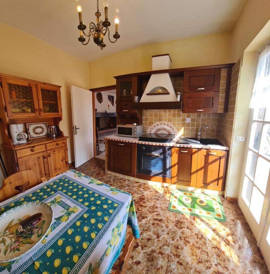 Tremosine Country House Casa Marisa Garden And Lake View By Garda Domus Mea מראה חיצוני תמונה