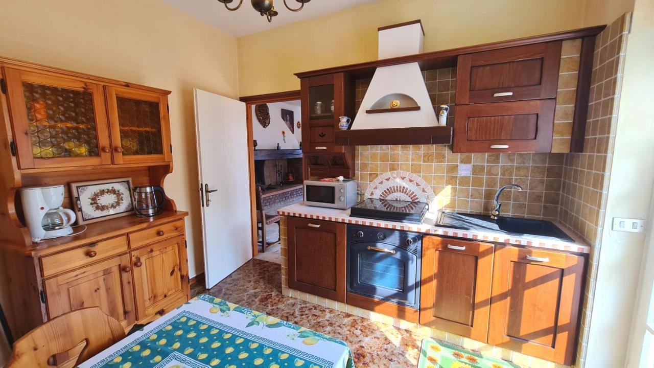 Tremosine Country House Casa Marisa Garden And Lake View By Garda Domus Mea מראה חיצוני תמונה